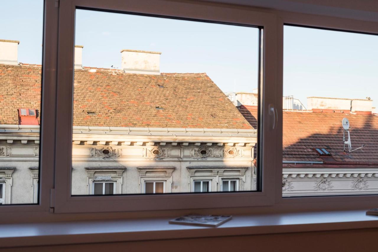 Red Monkey Vienna Apartment エクステリア 写真